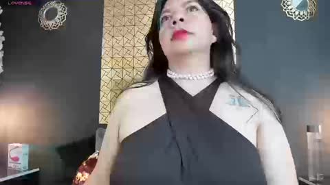 Snapshot of kinkyy_mom chatting on 09/09/25, 02:49 kinkyy_mom online show from 09/09/25, 02:49