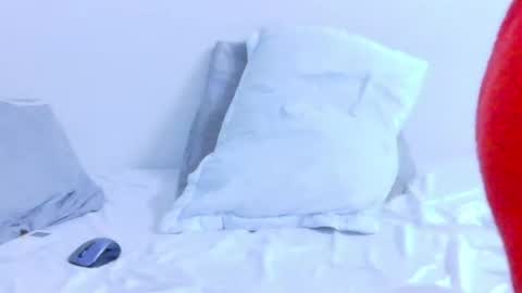 kinkyy_redhead online show from 04/23/26, 12:29