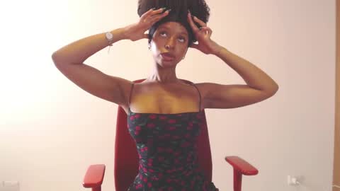 Snapshot of kintsugim chatting on 12/14/25, 12:54 kintsugi online show from 12/14/25, 12:54