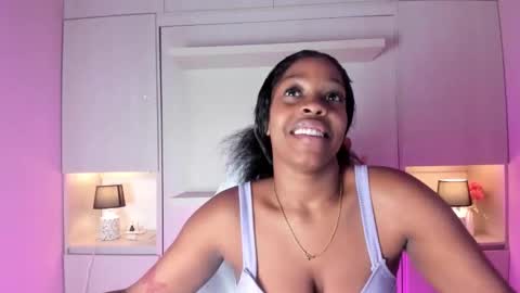 M A R A  online show from 11/15/25, 12:02