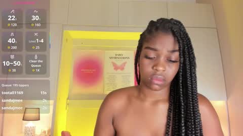 M A R A  online show from 12/22/25, 04:15