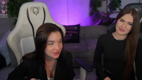 Sweet girls online show from 11/17/25, 09:42