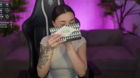 Sweet girls online show from 04/21/26, 06:52