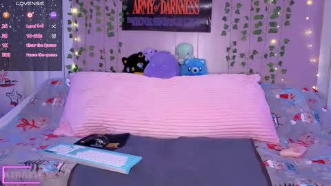 Kira21 13 online show from 12/22/25, 01:02