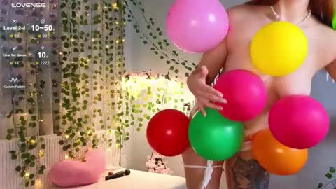 Kira Briis online show from 11/17/25, 01:06