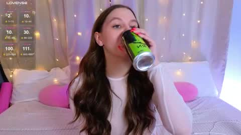 Kira Briis online show from 04/27/26, 06:17