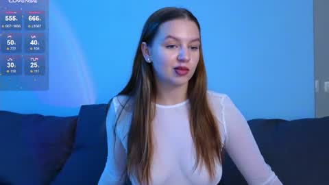 Snapshot of kira_briis chatting on 07/13/26, 07:05 Kira Briis online show from 07/13/26, 07:05