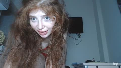 Snapshot of kira_foxy_ chatting on 12/25/24, 12:58 Kira online show from 12/25/24, 12:58