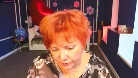 Kira Kennet online show from 04/23/26, 12:29