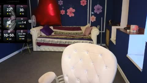 Kira Kennet online show from 05/16/26, 06:32