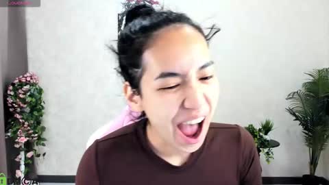 Aura online show from 10/24/25, 02:08