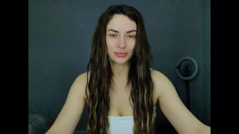 Kira love1 online show from 04/18/26, 05:44