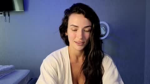 Snapshot of kira_love1 chatting on 07/27/26, 11:17 Kira love1 online show from 07/27/26, 11:17
