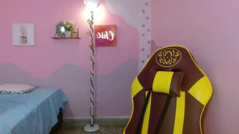 Kira 3 online show from 02/23/26, 12:57