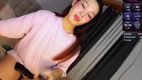 KIRA online show from 03/12/25, 06:51