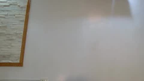 KIRA online show from 09/18/25, 01:40