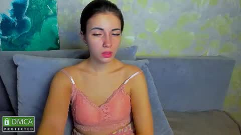 kiraa sunny online show from 11/16/25, 06:57