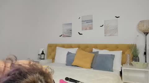 Snapshot of kiraadamss chatting on 10/29/25, 01:08 kiraadamss online show from 10/29/25, 01:08