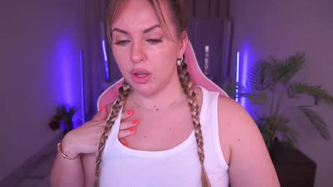 Kira online show from 02/01/25, 08:58