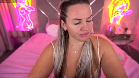 Kira online show from 10/14/25, 02:56