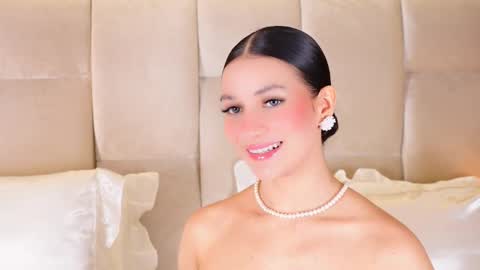 kira online show from 12/16/25, 02:16