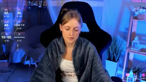 Kira online show from 09/27/25, 06:35