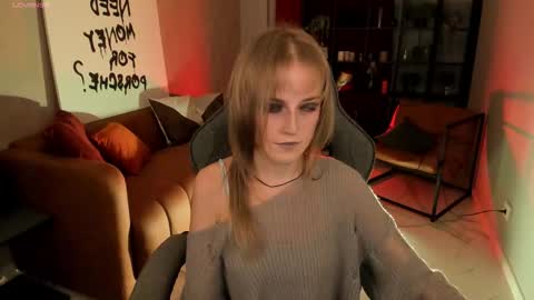 Kira online show from 10/21/25, 05:35