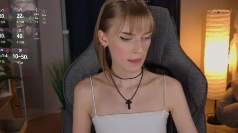 Kira online show from 04/11/26, 07:45