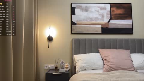 Kira online show from 12/14/24, 10:34