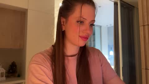 Kira online show from 01/16/26, 03:16