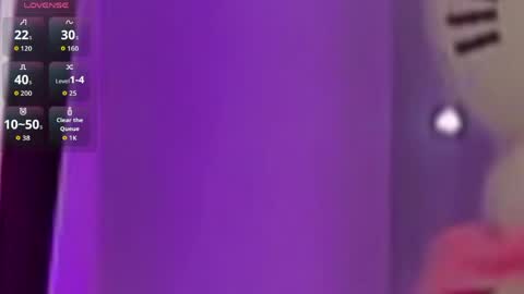 Snapshot of kiraparker chatting on 05/25/26, 06:14 KiraParker online show from 05/25/26, 06:14