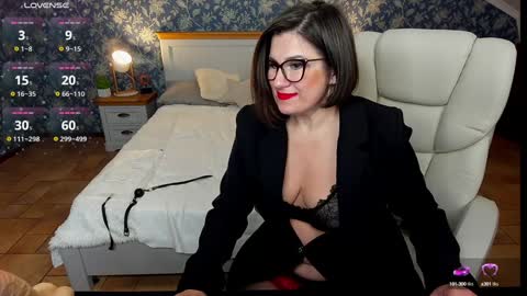 Kira online show from 01/20/25, 12:36