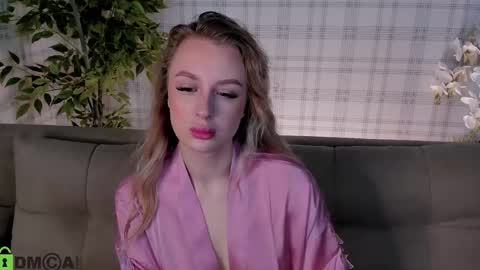 Kira online show from 02/26/26, 01:26