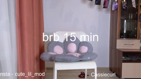 Kira cute online show from 12/01/24, 07:36