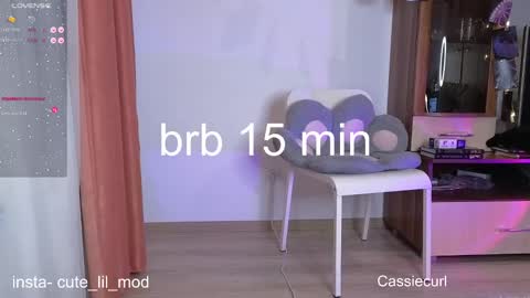 Kira cute online show from 02/28/25, 08:07