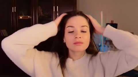 kiravair online show from 11/09/25, 06:12