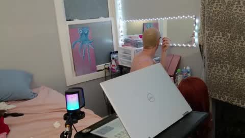 Snapshot of kirkcammerman1 chatting on 02/27/25, 09:00 Onya online show from 02/27/25, 09:00