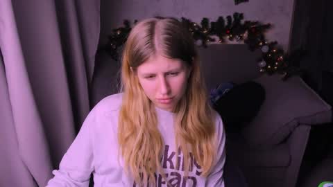 Snapshot of kirraa_ chatting on 12/07/24, 09:22 Kira online show from 12/07/24, 09:22