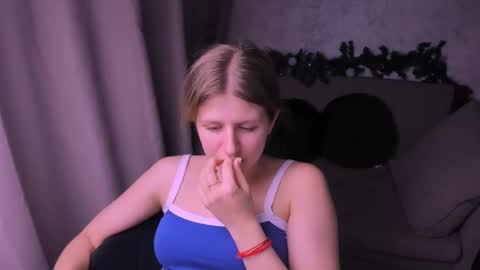 Snapshot of kirraa_ chatting on 01/10/25, 09:10 Kira online show from 01/10/25, 09:10