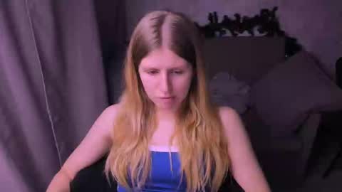 Snapshot of kirraa_ chatting on 01/14/25, 08:15 Kira online show from 01/14/25, 08:15