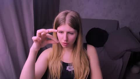 Snapshot of kirraa_ chatting on 02/04/25, 10:45 Kira online show from 02/04/25, 10:45