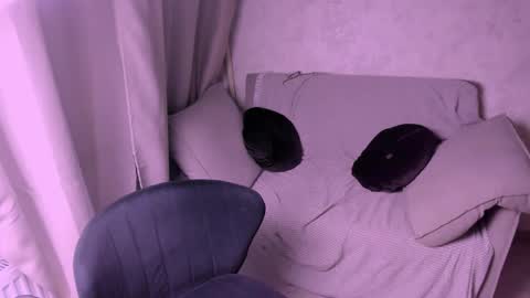 Snapshot of kirraa_ chatting on 03/07/25, 07:05 Kira online show from 03/07/25, 07:05