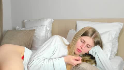 Kira online show from 04/06/26, 07:59