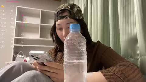 Snapshot of kirstenponzo chatting on 06/17/26, 09:34 Lin online show from 06/17/26, 09:34
