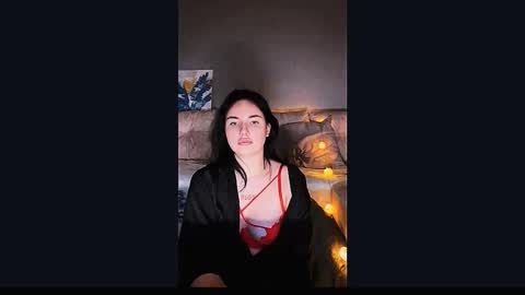 Kira online show from 10/16/25, 06:42