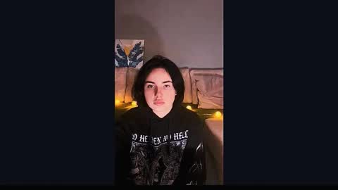 Kira online show from 10/24/25, 06:37