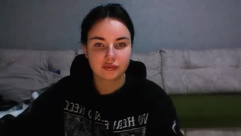 Kira online show from 10/31/25, 07:26