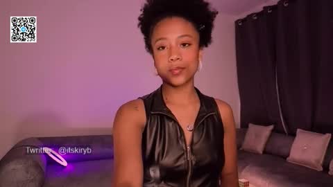 See you in a few minutes today December 1st. online show from 11/30/25, 06:06