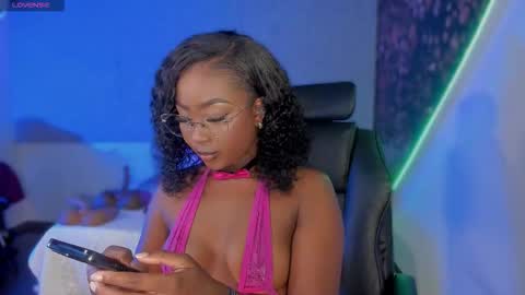 Snapshot of kishalove_ chatting on 09/11/25, 10:04 kishalove_ online show from 09/11/25, 10:04