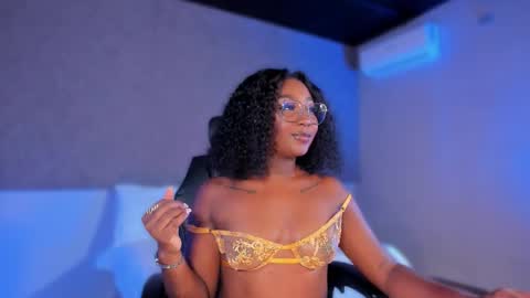 Snapshot of kishalove_ chatting on 10/24/25, 10:11 kishalove_ online show from 10/24/25, 10:11